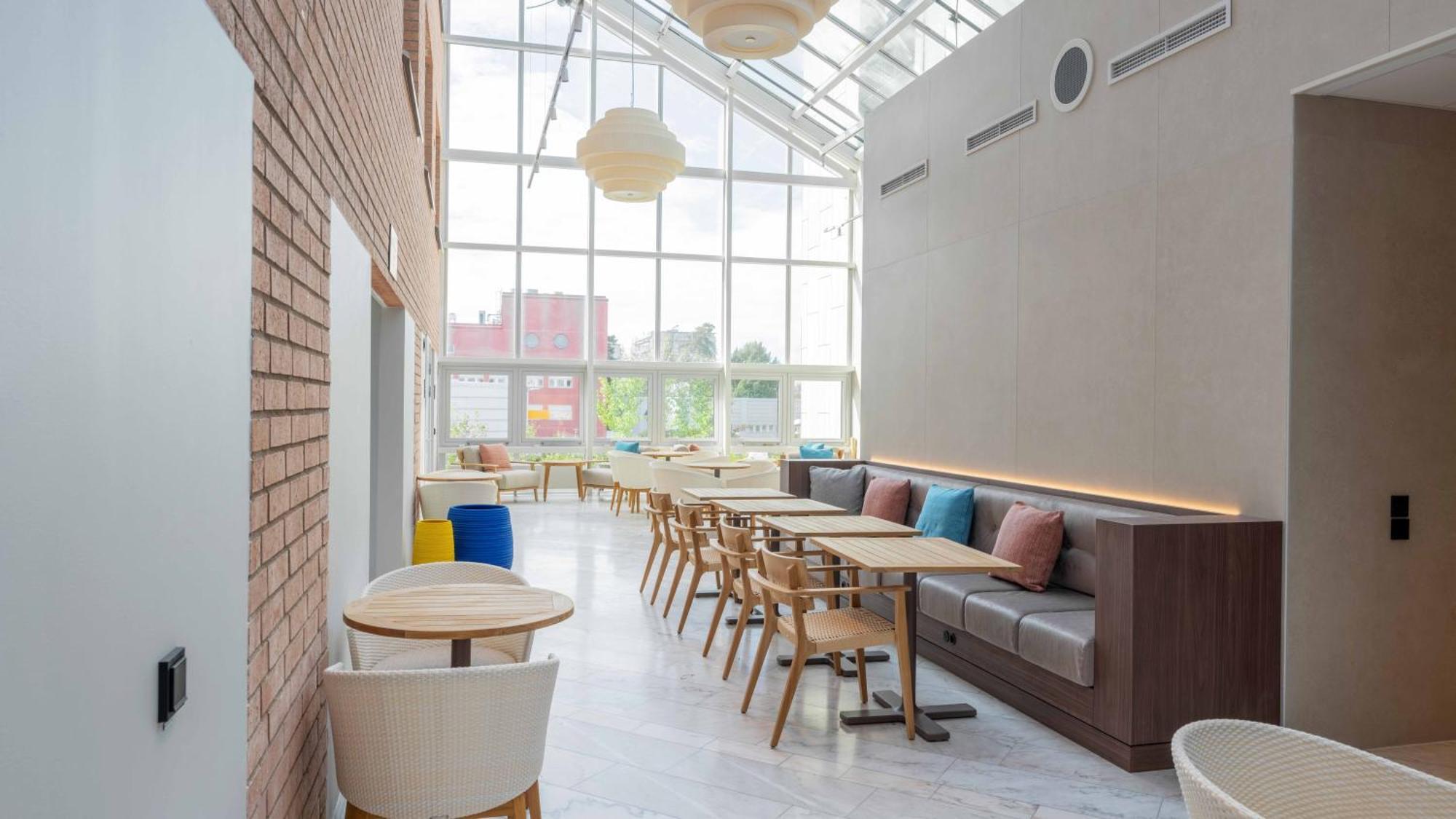 Voco Stockholm - Kista By Ihg Estocolmo Exterior foto
